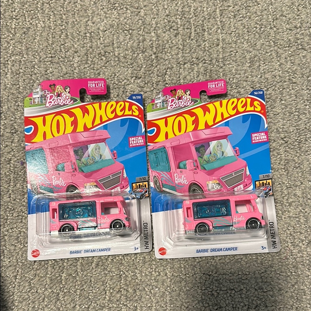 Hot Wheels Barbie Dream Camper - Pink